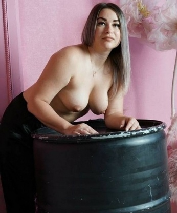 Живу в Москве и готова предложить тебе неповторимые моменты наслаждения. У меня есть множество возможностей и услуг, чтобы сделать наше свидание по-настоящему особенным. 💫
Ты можешь насладиться моей нежностью и чувственностью, а также опытом, который я с радостью поделюсь с тобой. Мои услуги включают классический массаж, оральный секс и многое другое. Я гарантирую полное удовлетворение и максимальное удовольствие. 😌💕
Мои фото и отзывы говорят сами за себя: клиенты отмечают мою чарующую красоту и умение доставить настоящее удовольствие. Доверься моим нежным рукам и вознесись на вершину блаженства. 🌟
Не упустите возможность провести время с опытной и страстной индивидуалкой, которая знает, как удовлетворить все твои желания. Запишись на встречу со мной, и ты обязательно будешь хотеть вернуться ко мне снова и снова. 💋💥 967, 33 года